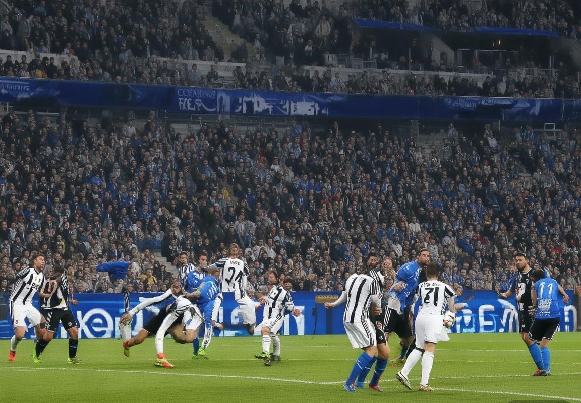 2017欧冠八分之一决赛：波尔图VS尤文图斯经典对决回顾(图3)