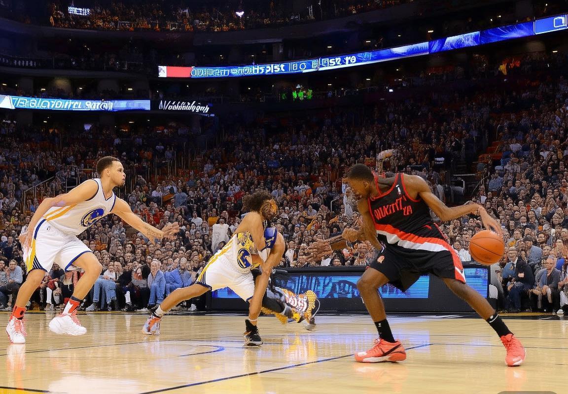 金州勇士VS波特兰开拓者：巅峰对决背后的篮球传奇(图3)